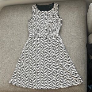 Banana Republic Black and White Knit Dress Crew Neck